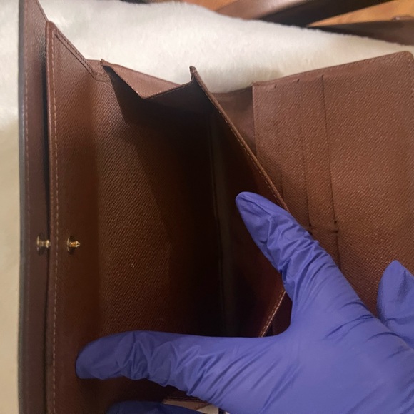 Authentic Louis Vuitton Monogram - Picture 16 of 16